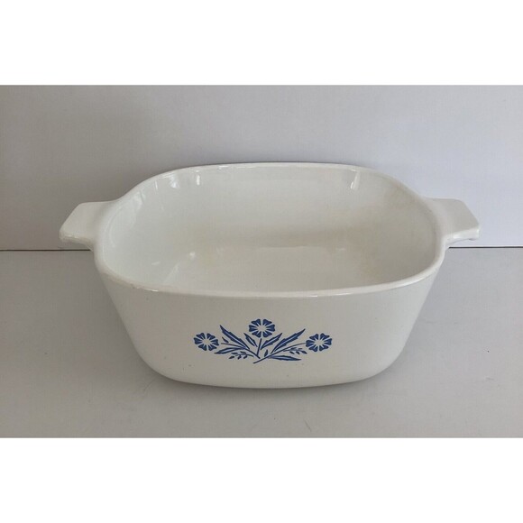 Vintage Corning Ware Cornflower Blue 1 1/2 qt. Casserole Dish P-1 1/2-B Made USA - Picture 3 of 12